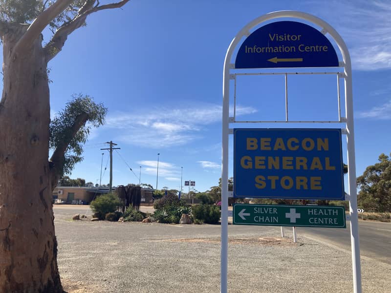 beacon general store sign