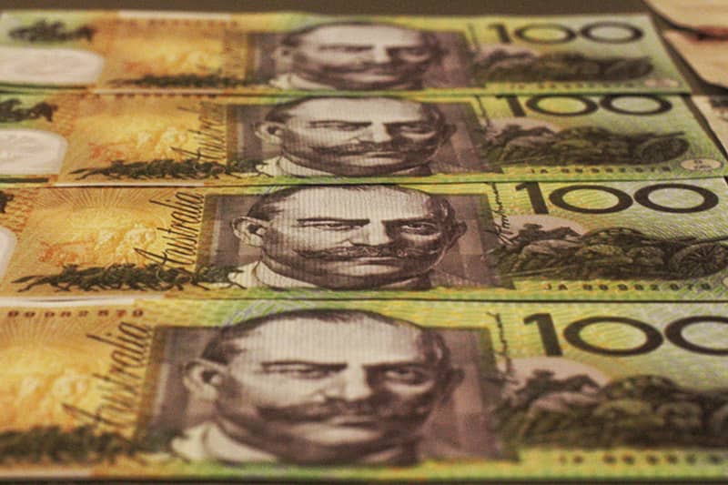 Four one hundred dollar Australian notes